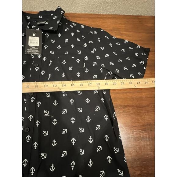 Hurley Men Shirt Small Button Front Anchors Nautical Boating Vacation - Picture 5 of 10
